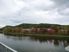 市街地にやってきました。網走川の対岸が網走刑務所です。