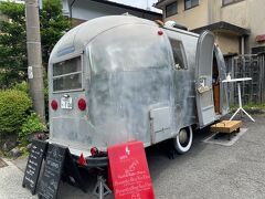 彫刻の森駅を過ぎて、天幕の駐車場へ。
やっぱりいつものCAFE Ryusenkeiさん。