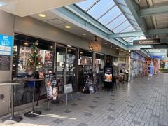 駅に戻って、クラフトビールのお店に入ってみました。