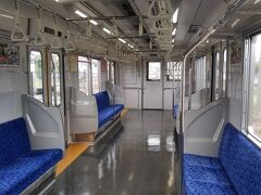 太田から2両編成の東小泉行き10000系ワンマン車に乗り換えです。さすがに接続を考えられていて4分の接続で発車しますが、日曜の昼前とあって車内はガラガラです。

太田と館林の間は伊勢崎線回りより小泉線回りの方が距離が短く所要時間も短く済みますが、小泉線のダイヤは太田と館林からそれぞれ西小泉へ向かうようなダイヤ設定になっているので、この間を利用する人は本数も多い伊勢崎線経由ですから乗り通す人は少ないです。