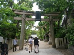そのすぐ近くに神社があったのでお参り。
原田神社という神社でさっきの小石塚古墳、大石塚古墳は昔はこの神社の境内だというからかなり大きな神社だったと思われる。
