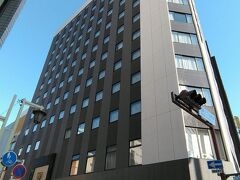 自腹でお泊りのホテルは「ザ ロイヤルパーク キャンバス 名古屋」4星ホテルのロイヤルパークホテルのビジホ版です。