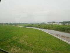 遠賀川を左右に
