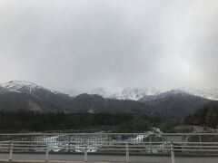 雨が降ってきてしまったけど
凄い景色

途中の道の駅で八方池のほういけますか？って聞いたら全然無理そうだったので
あきらめ
準備はぜんぜん足りてない