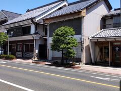 「井筒屋醤油店」10:44通過。
旧甲州街道右手側。昭和初期からのお醤油やさんです。