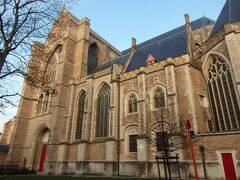 聖サルバトーレ教会（救世主大聖堂）

10世紀の建立で、ブルージュ最古の教会と言われています。