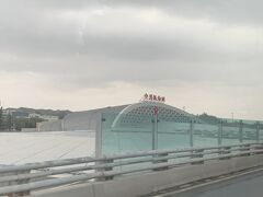 朝7時40分北京発の中国国際航空で蘭州へ。空港に高鉄の駅ができていたのはおどろきました。