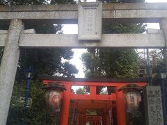上野公園内にある花園稲荷神社