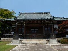 広渡寺の本堂です。
本堂は八幡神社から一番奥の北側で、やはり結構遠かった。
平壽山広渡寺。高麗三十三ヶ所霊場15番。