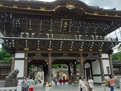 成田山新勝寺総門