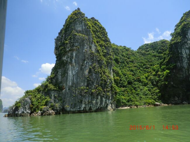 思い出を胸に：奇岩