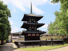興福寺三重塔。