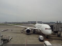12:47
あっという間に、羽田空港に着きました。
無賃(マイル)で搭乗させて頂き、ありがとうございました。