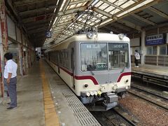 昼食後、富山地方鉄道に。
12時２分発の立山駅に乗ります。立山までは約１時間。