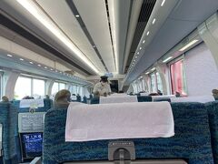 駅まで旦那さまに送ってもらいました。
楽しんでくるね～♪
名鉄ミュースカイで名古屋駅から中部国際空港まで30分で着くのは有り難い。
