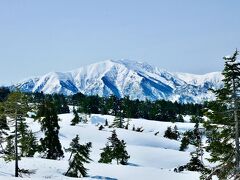 立山連峰の山々が綺麗に見えて感動♪
と言いたいところだけどお天気もいいし、バスの揺れもちょうど良く・・

ちょっと寝てしまった。。。（笑）