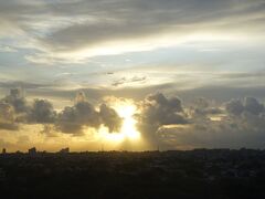３日目　9/13（金）7：00 ハバナの夜明けです　 シエン・フエゴスを観光してからトリニダーに向かいます