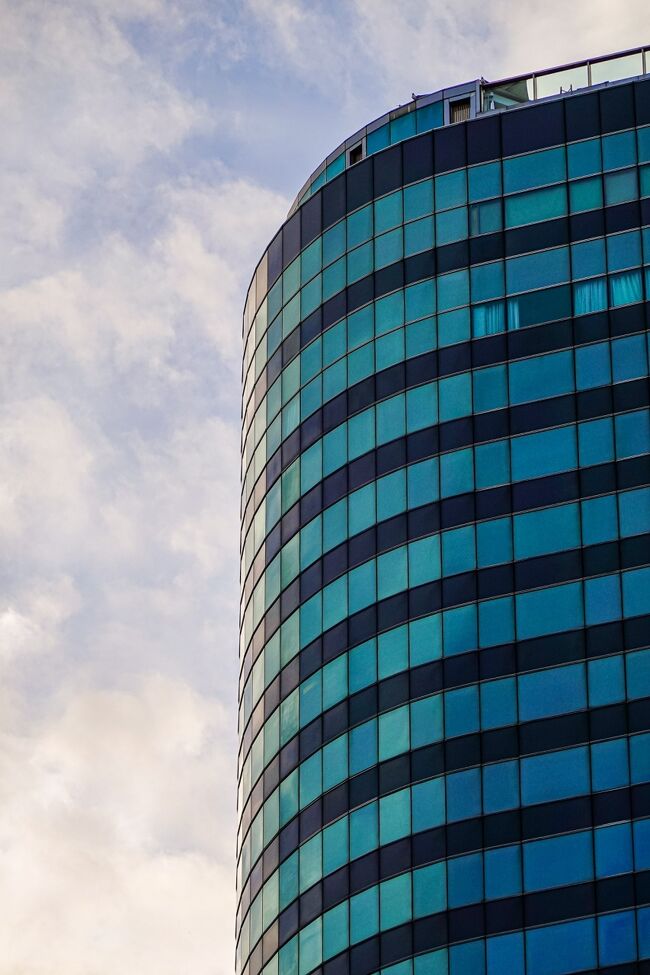 曲面多用のデザイン