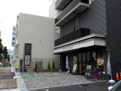安いところを探し、６月にオープンしたてのホテルリブマックス名古屋丸の内
丸の内だから近いと思ったけど、久屋大通駅からの方が近そう。