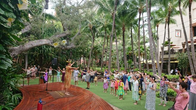 アロハ～<br />レッスン中