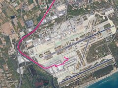 バルセロナ空港に到着。バスで市内へ。