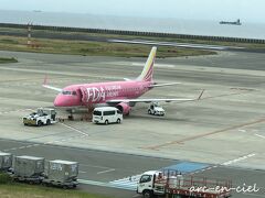 【6月27日（日）1日目】
神戸空港から、フジドリームエアラインの3号機（ピンク）で、松本空港へ向かいます。