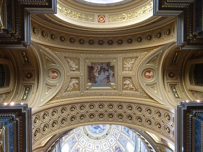 聖イシュトヴァーン大聖堂<br />Szent István Bazilika