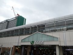 桜木町駅から。
横浜駅からちょっと先。
横浜駅だと大きすぎて非常に落ち着かない（苦笑）のですが、
ここぐらいまで来れば、自分でもそうでもない（笑）