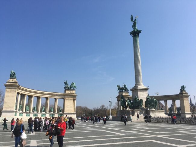 英雄広場<br />Hősök tere