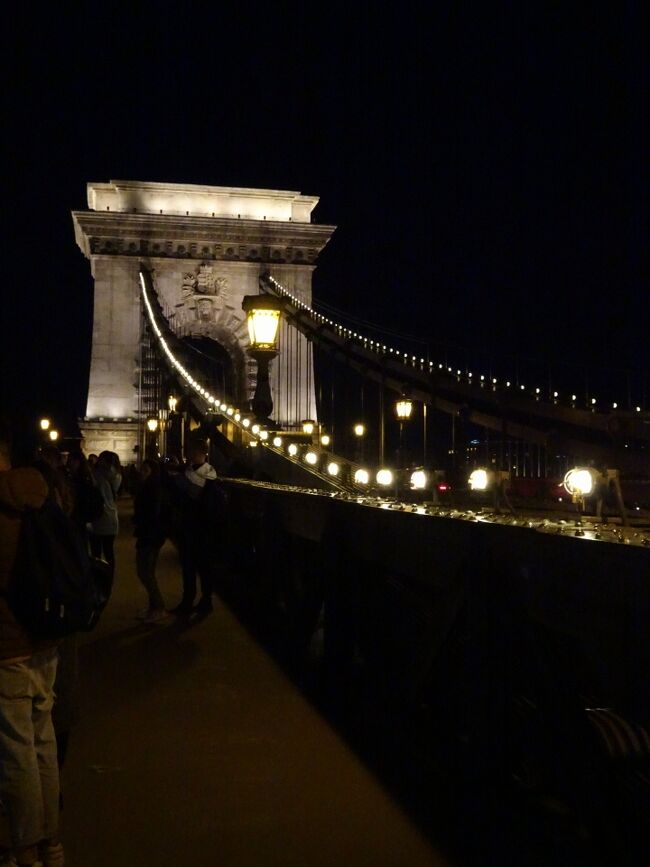 セーチェーニ鎖橋<br />Széchenyi Lánchíd
