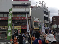 福井駅西口に降り立つと、大名行列に出くわした。