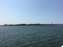 近くにカイス・ド・ソドレというフェリー乗り場があったので、何も考えずに一番近いところまで行く舟に乗ってみました。