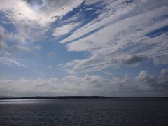 そして、浜頓別町の中心部近くにあるクッチャロ湖に向かう。
初めて観たその湖の感想は、ただただ広いだった。