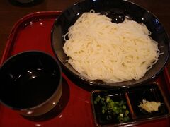 「なかぶ庵」で昼食にそうめん