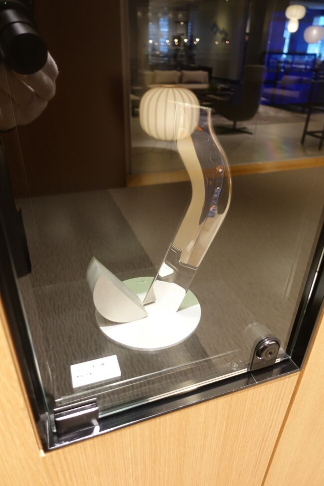 ３階の作品<br /><br />アールヌーボーみたいな雰囲気