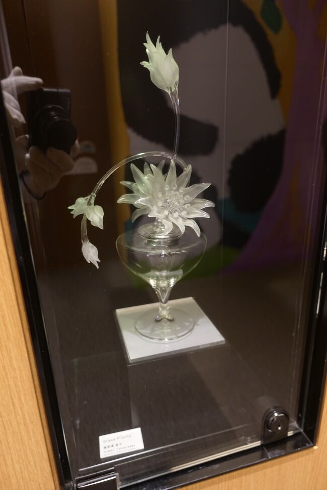 これもアールヌーボー風？<br />綺麗。