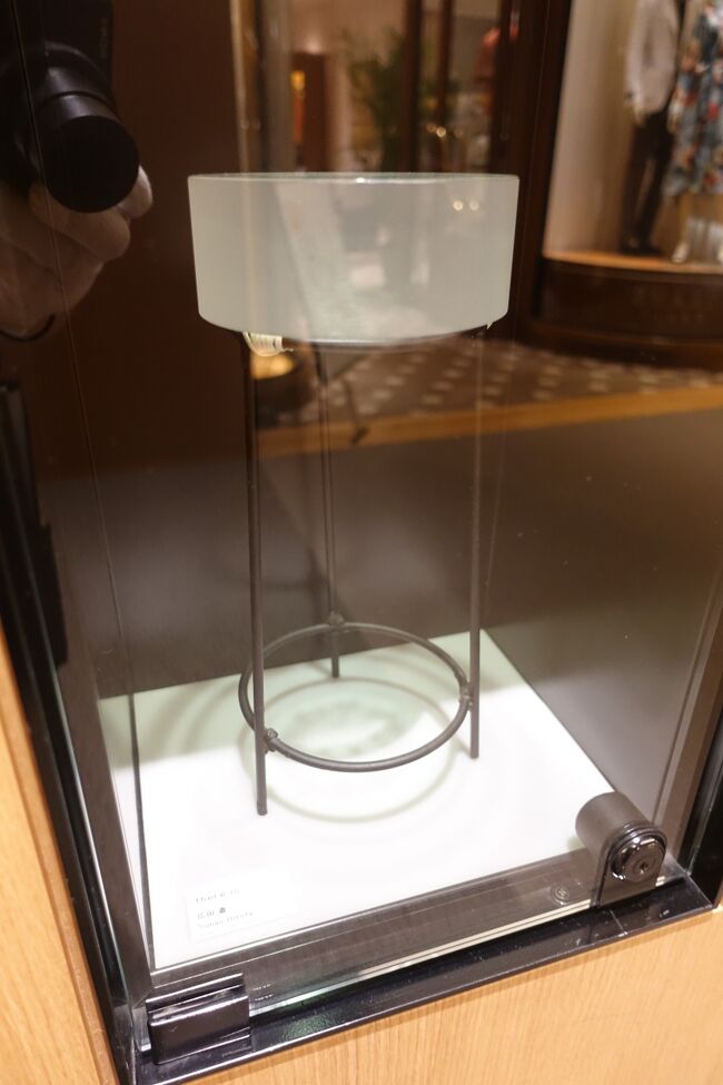 １９５０年代のベッドサイドのスタンド風？