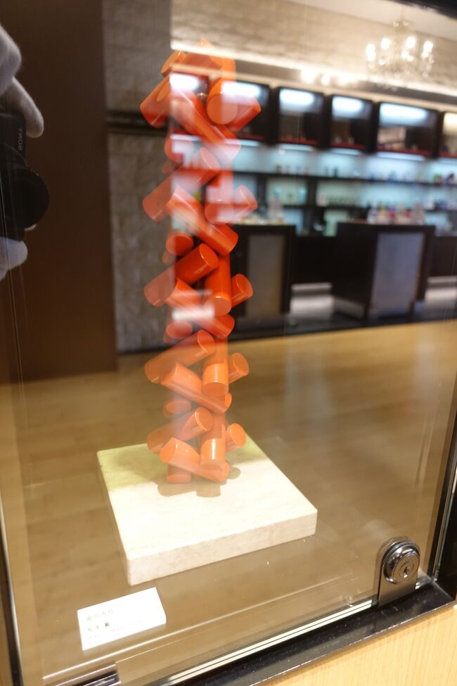 キッチンの飾り棚にあると引き立って良いかも