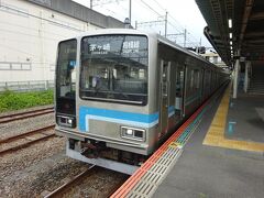 相模線の205系。
相模線が平成３年に電化されたとき導入されて、以来ずっと走ってきた。
あれから早くも30年。とうとう、新車に置き換わることになった。
なんでも、房総半島で走り始めた新車と同じ形式の電車になるとか。