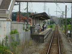 入谷駅。田んぼの中にあるノンビリした駅。