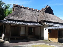 中岡慎太郎の生家が復元されています。