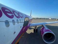 17時30分発成田空港行きのピーチ582便に搭乗します。