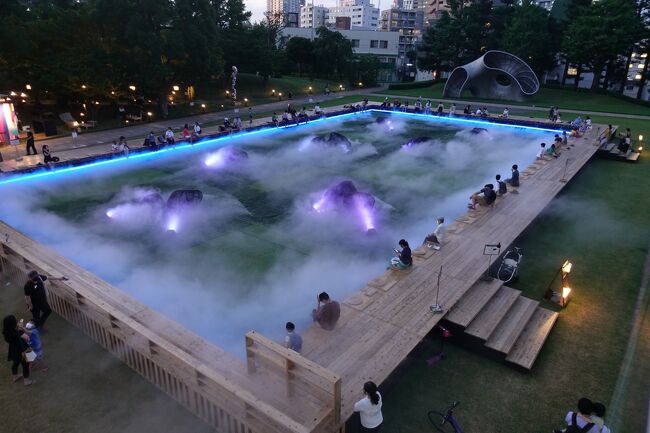 ちょっと場所を変えて撮影をしてみます。<br />全貌を見わたす場所をゲットしました。<br />って言っても空いてますけどねw<br /><br />いよいよスタートです。