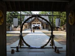 タクシーで帯廣神社へ。

最初に乗ったタクシーで
呼びだしの番号を教えてもらい
アッシー君の如く何度も利用。

待っててもらうのは
どうも落ち着かず、
いちいち呼び出してすみません。