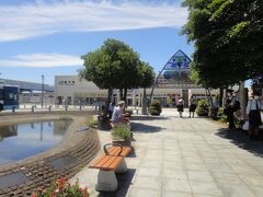 JR銚子駅。　10:15am 着。　　駅前の観光協会で,レンタ・サイクルを借りる。