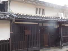 　この建物は太閤秀吉が吉野の花見を行った時、本陣として使用されたそうです。