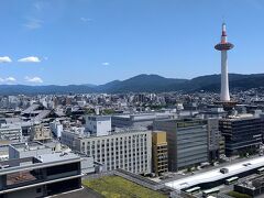 さらに｢新快速｣を乗り継いで、京都まで到達。京都盆地は、灼熱の暑さ。。