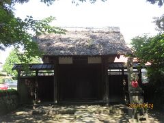 光明院の表門。
造営年代が判明する建築物としては横浜市最古とされ、市の指定有形文化財指定。

。