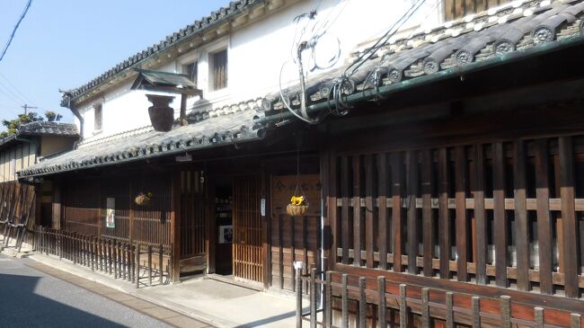 　１７０年創業の山本本家酒造。広大な敷地に建てられた主屋は江戸時代末期のもの。