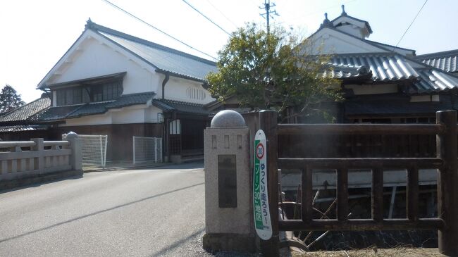 　鉄屋橋。小川はすぐ南側を流れる吉野川に注ぎます。